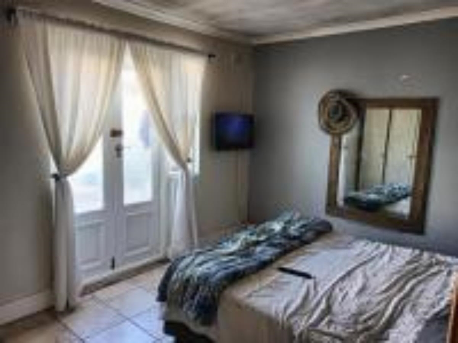 2 Bedroom Property for Sale in Pelican Park Western Cape